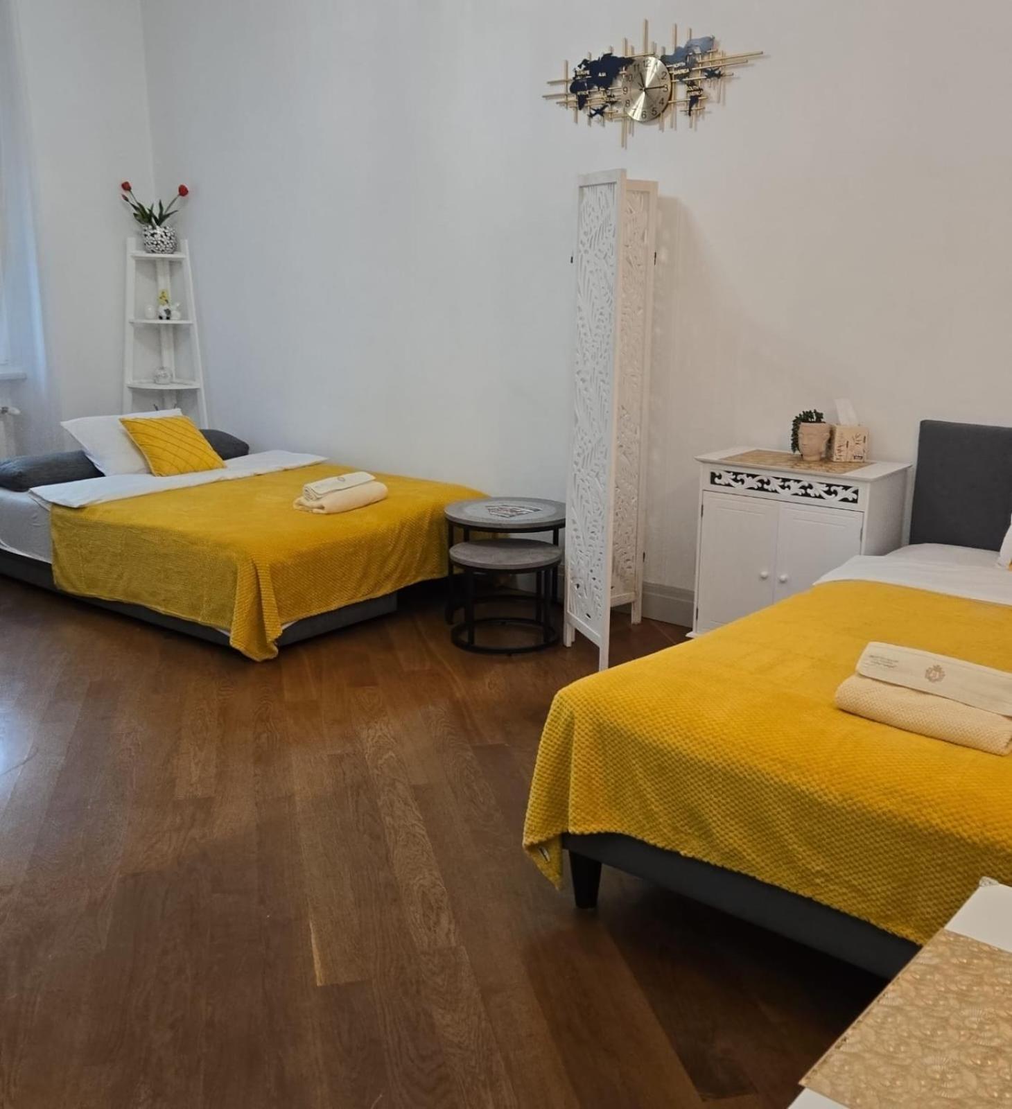 Vip Apart Cracow Красков Екстериор снимка